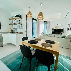  Apartamento A Brand New 60m From The Ocean :)